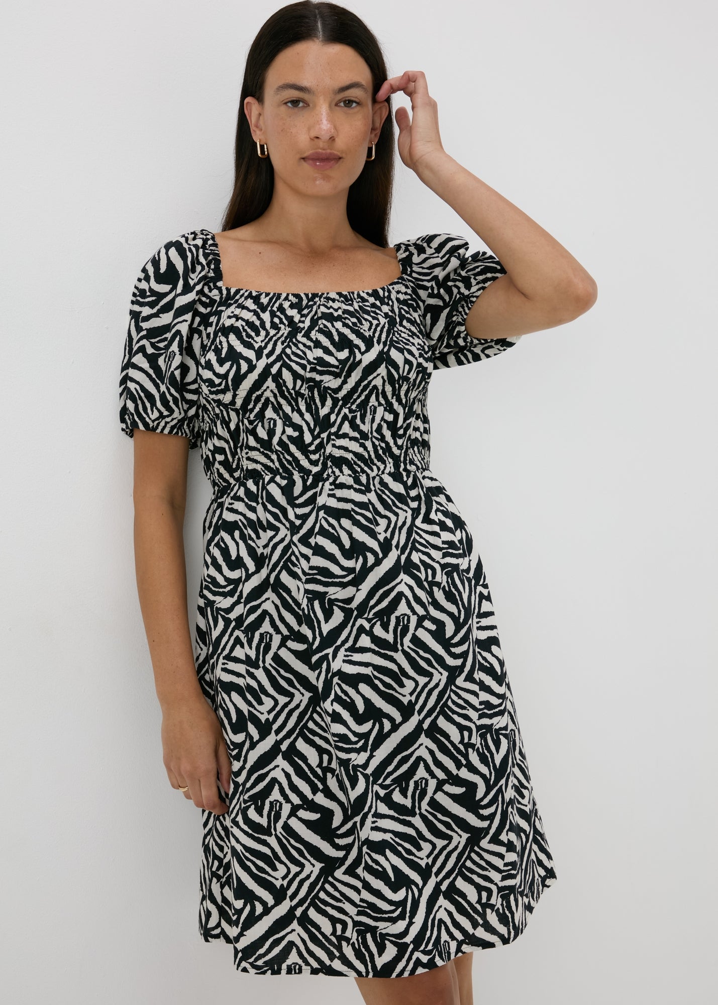 Puff Sleeve Patterned MIni Dress 1